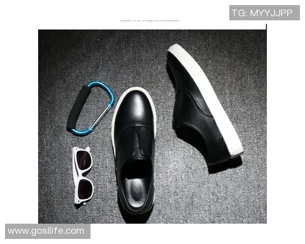 时尚与运动完美结合足球明星款手拿包让你成为街头焦点 时尚与运动完美结合足球明星款手拿包让你成为街头焦点